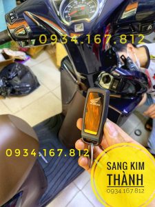 ỐP LƯNG MẶT KIẾN LOGO HONDA Remote Smartkey xe VISION 2021 2022 2023